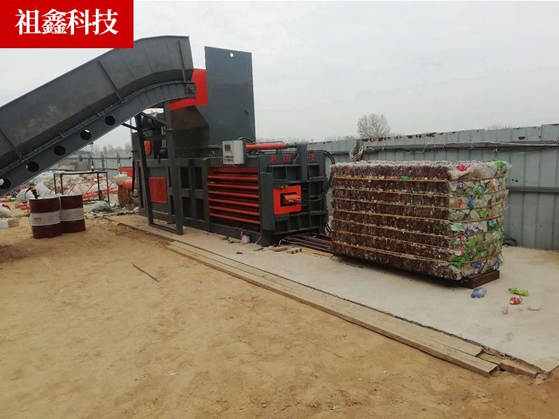 礦泉水瓶打包機(jī)廠家給您說(shuō)下打包機(jī)一些日常注意事項(xiàng)有哪些？