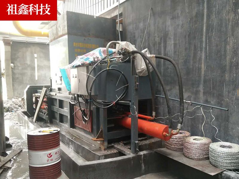 垃圾打包機