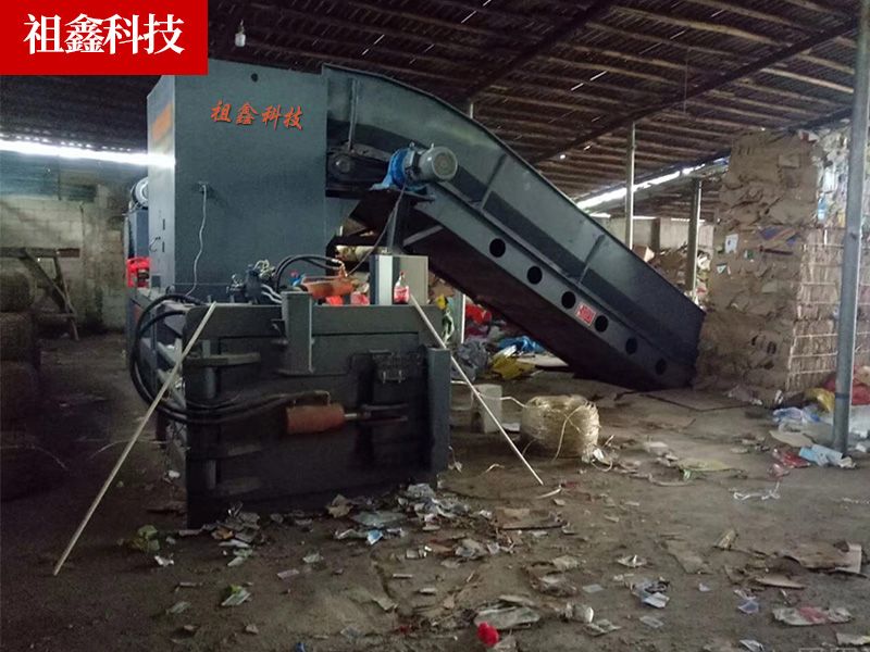 120噸開關(guān)門廢紙打包機(jī)