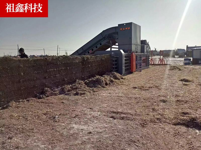 160型全自動(dòng)秸稈打包機(jī)